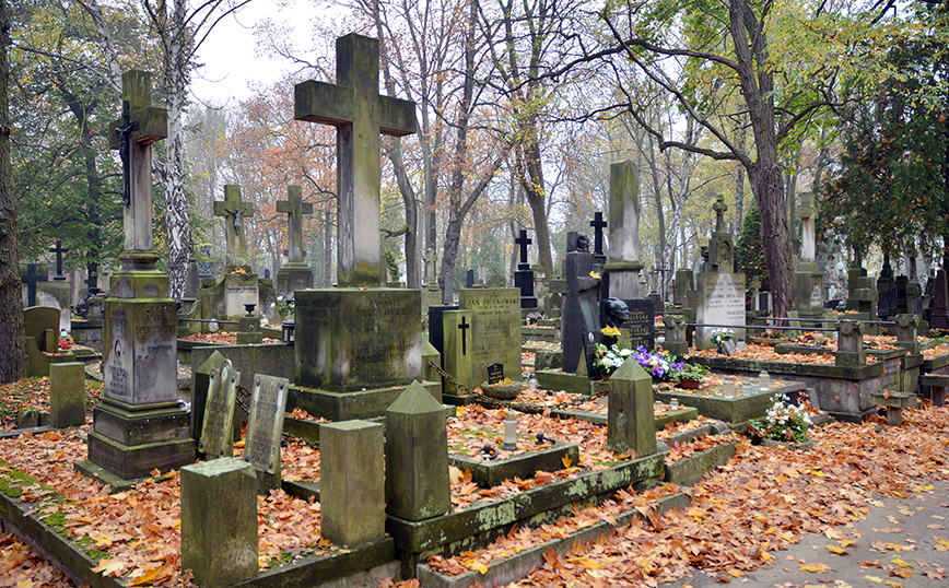 Νεκροταφείο «βαμπίρ» με αποκεφαλισμένα πτώματα ανακαλύφθηκε στην Πολωνία