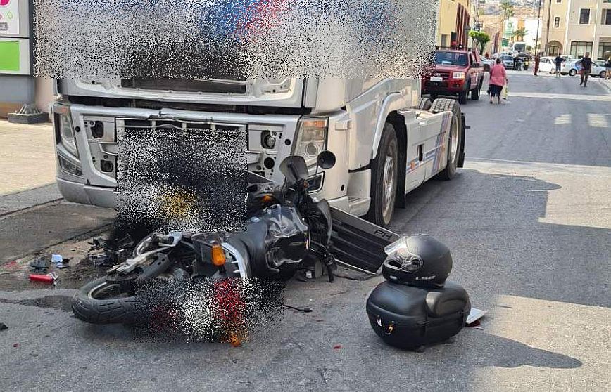 Θανατηφόρο τροχαίο στη Σύρο: Μοτοσυκλέτα συγκρούστηκε με νταλίκα  &#8211; Νεκρός ο οδηγός της μηχανής