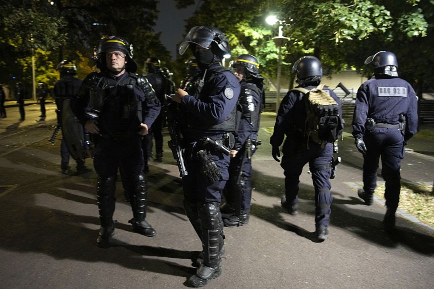 Γαλλία: Περιορίστηκαν οι ταραχές κατά τη διάρκεια της νύχτας &#8211; Μαζικές προσαγωγές από τις αρχές