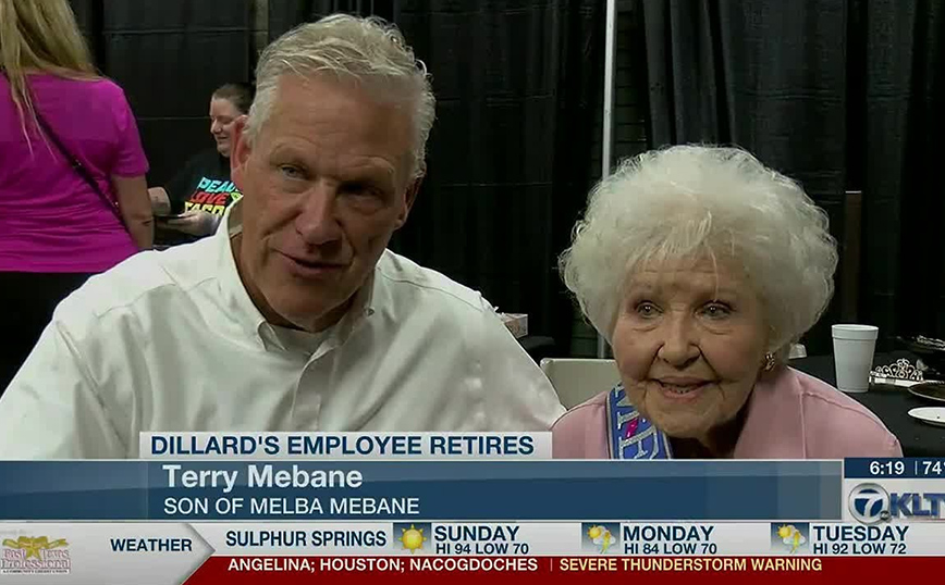 Η 90χρονη που σταμάτησε τώρα να δουλεύει μετά από 74 χρόνια στο ίδιο κατάστημα – Δεν έλειψε ποτέ από την εργασία