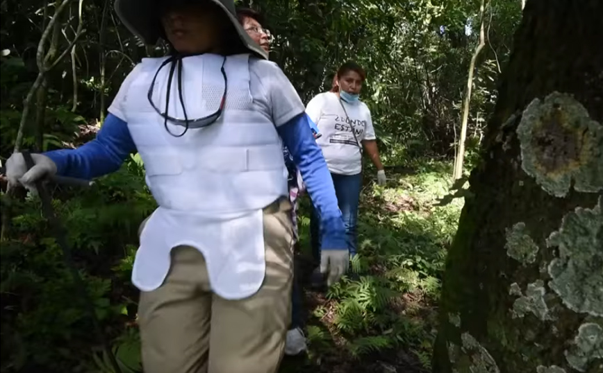 «Μητέρες ερευνήτριες» εξαφανισθέντων στο Μεξικό βρήκαν μυστικό ομαδικό τάφο