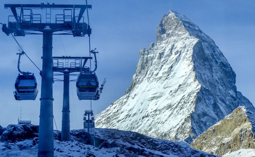 Παγετώνας που έλιωσε στις Άλπεις αποκάλυψε το πτώμα αγνοούμενο ορειβάτη από το 1986 &#8211; Η ανατριχιαστική φωτογραφία