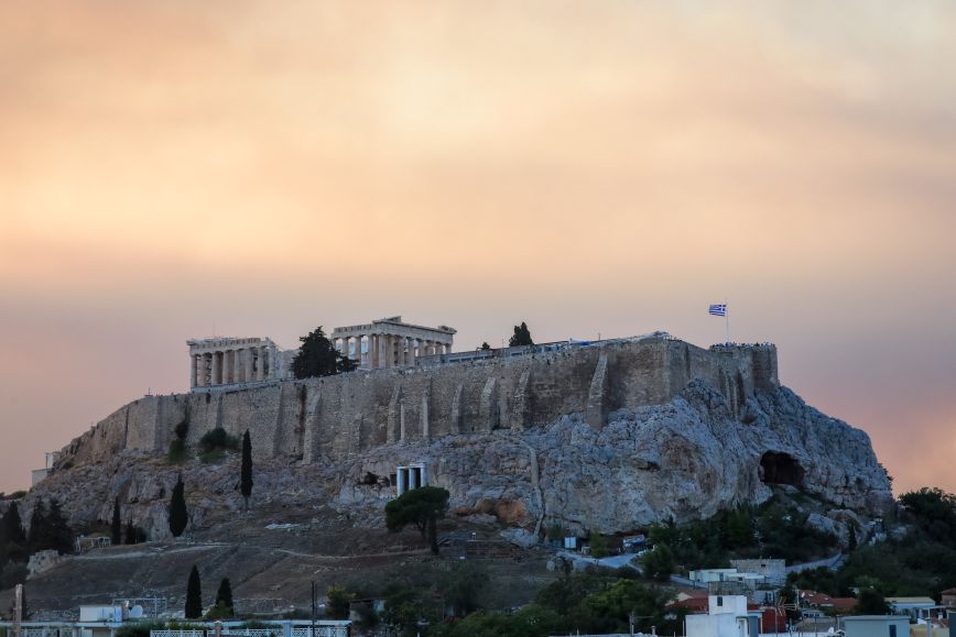 Το γύρο του κόσμου κάνουν οι φωτιές στην Ελλάδα &#8211; Τα δημοσιεύματα στα διεθνή ΜΜΕ