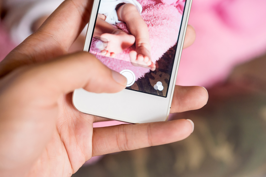 Μαμά προειδοποιεί για τους κινδύνους να  δημοσιεύουν οι γονείς τις φωτογραφίες των παιδιών τους στο διαδίκτυο