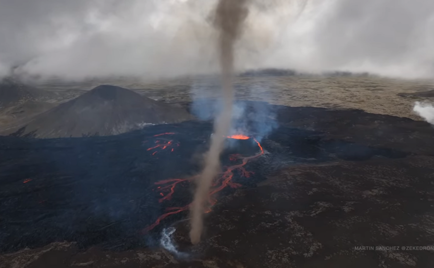Βίντεο με εντυπωσιακό «ανεμοστρόβιλο» να σχηματίζεται το ηφαίστειο της Ισλανδίας