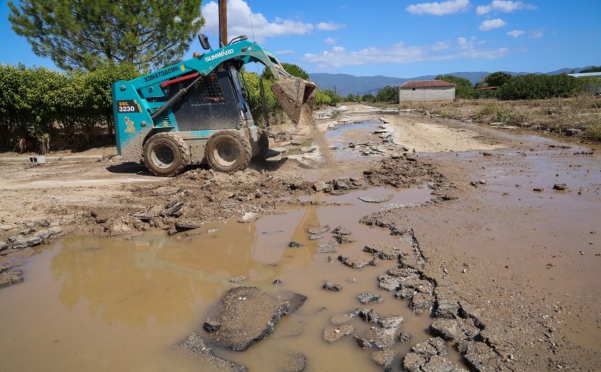 Το ΓΕΕΘΑ στέλνει στις πλημμυροπαθείς περιοχές πέντε σταθμούς απολύμανσης