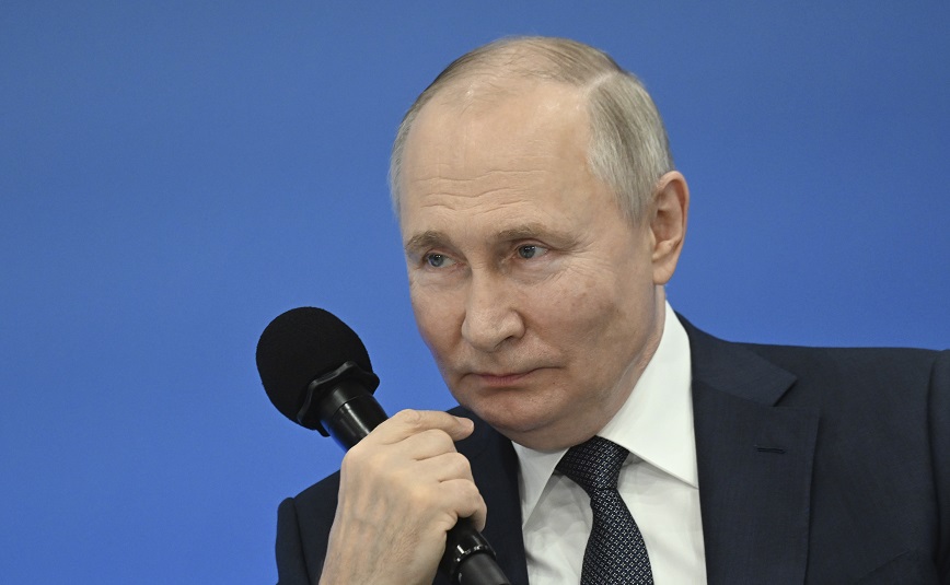 «Αν επιτεθεί κάποιος στη Ρωσία δεν θα επιζήσει κανείς» προειδοποιεί ο Βλαντίμιρ Πούτιν