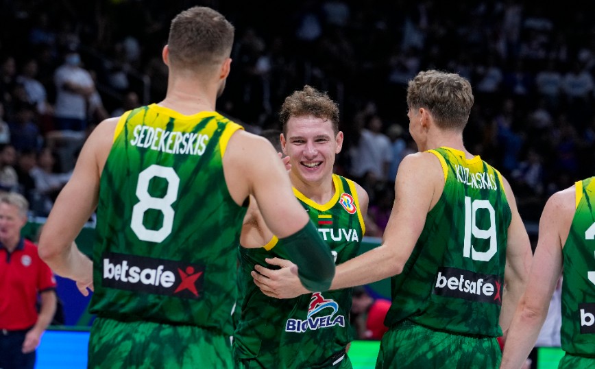 Μουντομπάσκετ: Η εκπληκτική Λιθουανία νίκησε και τις ΗΠΑ και πέρασε αήττητη στους «8»