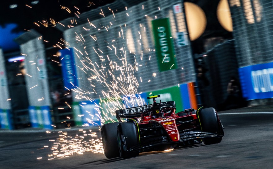 Formula 1: Ο Σάινθ την pole position στη Σιγκαπούρη, εκτός 10άδας ο Φερστάπεν