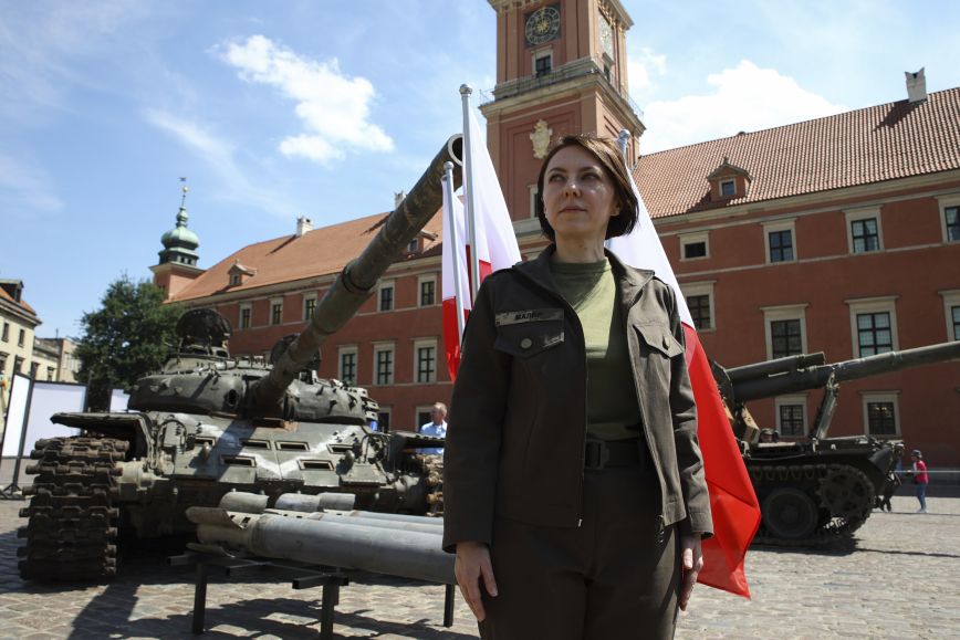 Καρατομήσεις στο ουκρανικό υπουργείο Άμυνας – Εκτός έξι υφυπουργοί, ανάμεσά τους και η Χάνα Μαλιάρ