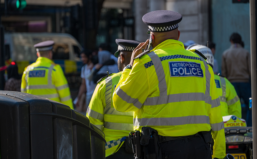 Ειδοποιήστε μας αν ακούσετε ή δείτε κάτι που να σας προκαλεί ανησυχία, το μήνυμα της Μητροπολιτικής Αστυνομίας στο Λονδίνο