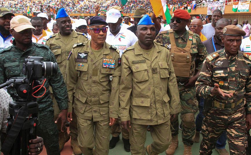 Το στρατιωτικό καθεστώς του Νίγηρα κατηγορεί τη Γαλλία ότι προετοιμάζει «επίθεση»