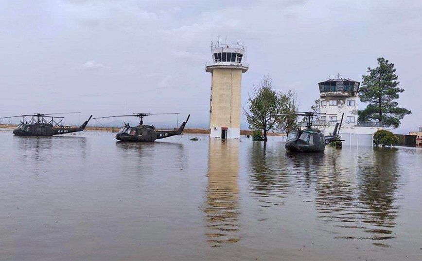 Κακοκαιρία Daniel: Μέσα στα νερά ελικόπτερα Χιούι &#8211; «Είναι ανενεργά» λέει σε ανακοίνωσή του το ΓΕΣ