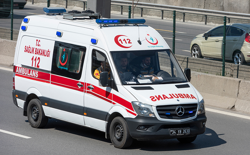 Φρικτό τροχαίο στην Τουρκία με θύμα 17χρονο: Τον χτύπησε αμάξι και λεωφορείο
