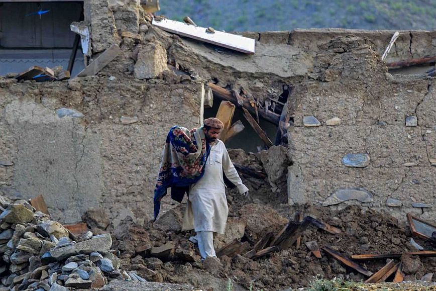 Αφγανιστάν: Ξεπέρασαν τους 100 οι νεκροί από τον μεγάλο σεισμό &#8211; Τουλάχιστον 1.000 τραυματίες