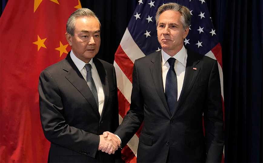 Συνάντηση Άντονι Μπλίνκεν &#8211; Ουάνγκ Γι: Η Κίνα ελπίζει να επανέλθουν οι σχέσεις με τις ΗΠΑ «σε σωστό δρόμο»