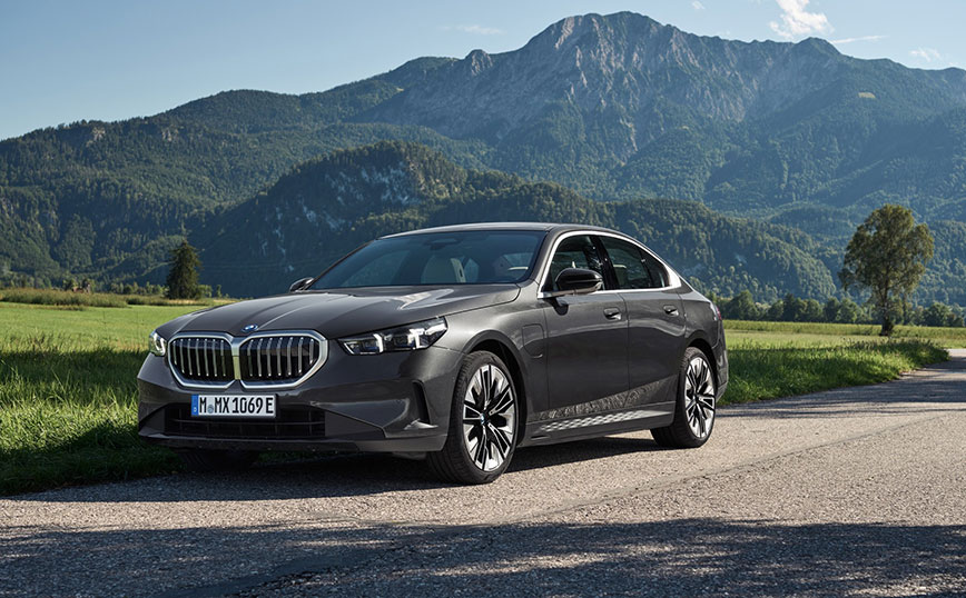 Νέα BMW Σειρά 5 Sedan, τώρα και σε έκδοση plug-in hybrid