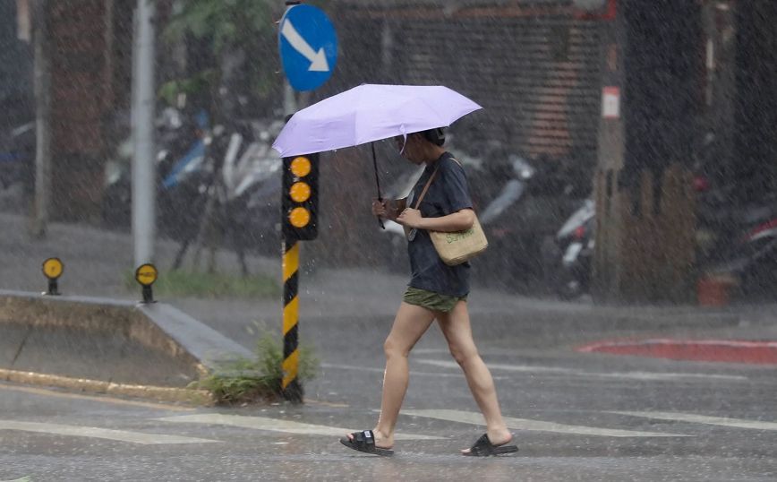 Πλησιάζει ο τυφώνας Κόινου στην Κίνα &#8211; Οι αρχές προειδοποιούν για μεγάλα κύματα, ισχυρούς ανέμους και βροχοπτώσεις