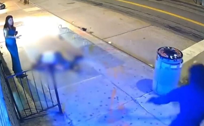Σοκαριστικό βίντεο με τη δολοφονία ακτιβιστή στη μέση του δρόμου στη Νέα Υόρκη &#8211; «Τι κοιτάς;» ρώτησε ο άγνωστος και τον σκότωσε