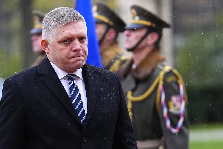 Κάλεσμα από τον πρωθυπουργό της Σλοβακίας για ειρηνευτικές διαπραγματεύσεις για να σταματήσει ο πόλεμος στην Ουκρανία