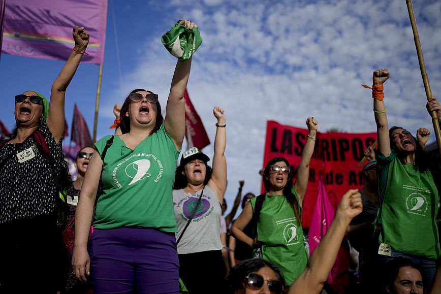 Διαδηλώσεις εναντίον της βίας κατά των γυναικών στην Αργεντινή εν μέσω ανησυχίας για την εκλογή Μιλέι