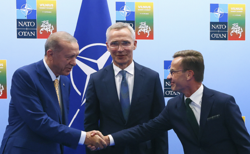 Ο Ερντογάν εκβιάζει την ένταξη της Σουηδίας στο ΝΑΤΟ για να πάρει εξοπλιστικά προγράμματα
