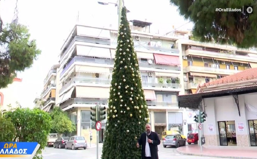 «Ελάφρυνε» και το χριστουγεννιάτικο δέντρο στα Σεπόλια – Το «έγδυσαν» από στολίδια