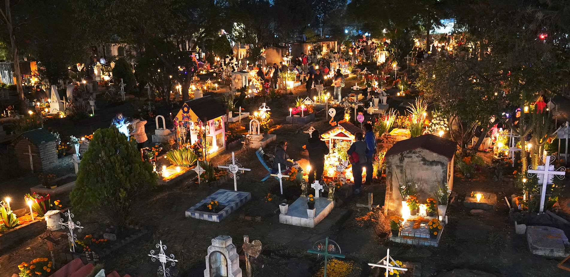 Χάλογουιν, Ημέρα των Νεκρών και άλλες μακάβριες και τρομακτικές γιορτές ανά τον κόσμο