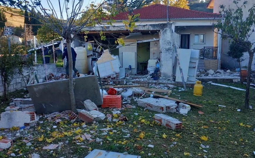Έκρηξη σε σπίτι στα Τρίκαλα – Τραυματίστηκε σοβαρά ηλικιωμένος