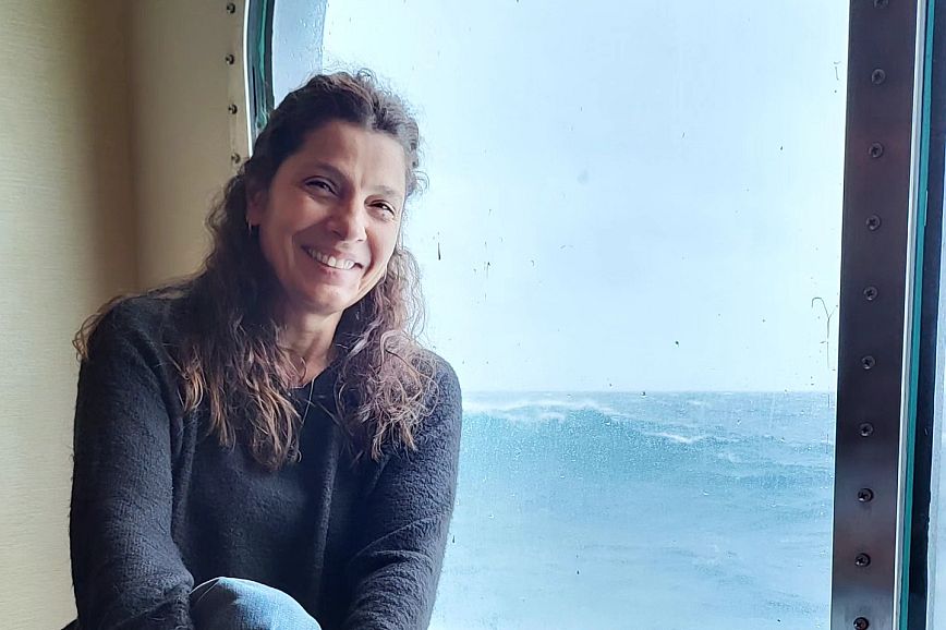 Η Πόπη Τσαπανίδου διασχίζει τον Ατλαντικό με πλοίο: Τι ωραίο, να τσεκάρεις ως ολοκληρωμένους, στόχους ζωής