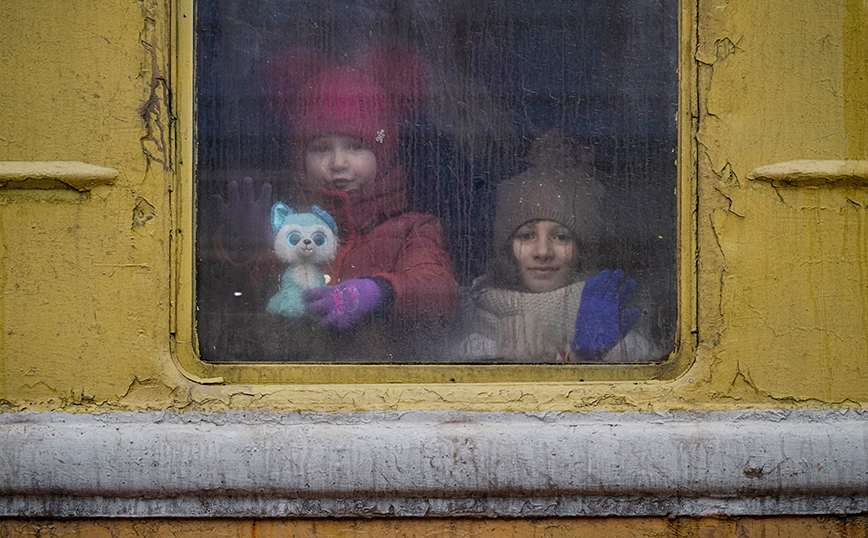 Τουλάχιστον 2.400 παιδιά μεταφέρθηκαν από την Ουκρανία στη Λευκορωσία μετά τη ρωσική εισβολή, σύμφωνα με έρευνα του Γέιλ