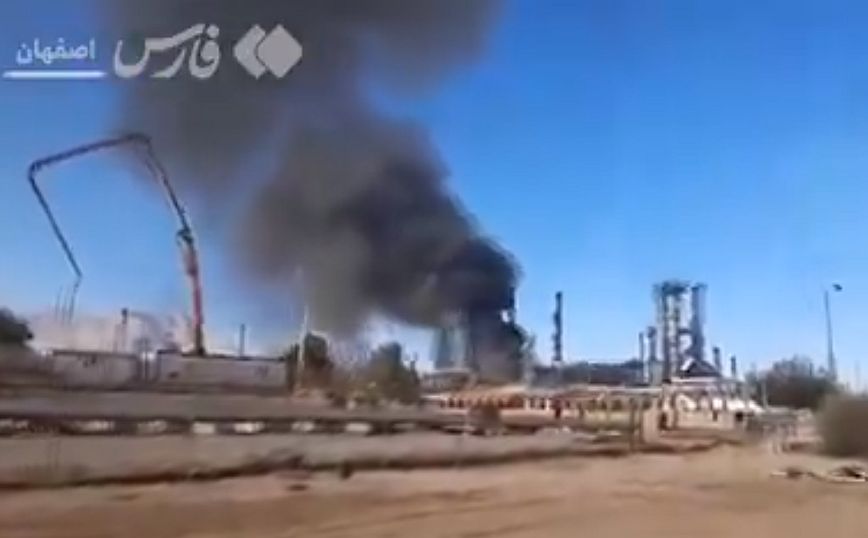 Πυρκαγιά σε διυλιστήριο πετρελαίου στο Ιράν &#8211; Πληροφορίες για τέσσερις τραυματίες