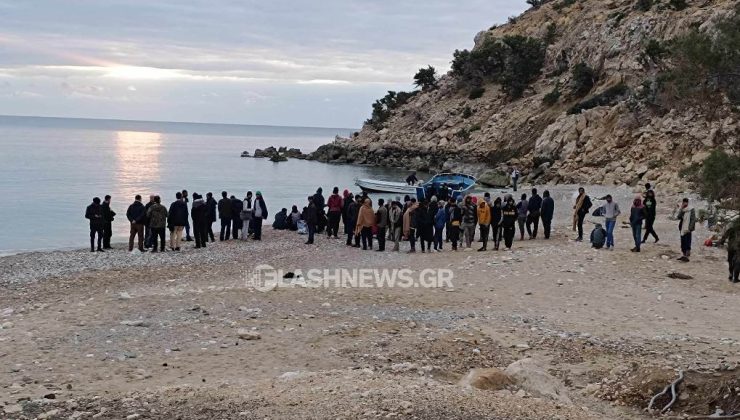 Νέα επιχείρηση μεταφοράς 70 μεταναστών στην Γαύδο &#8211; Έφτασαν με βάρκα στην παραλία του Κόρφου