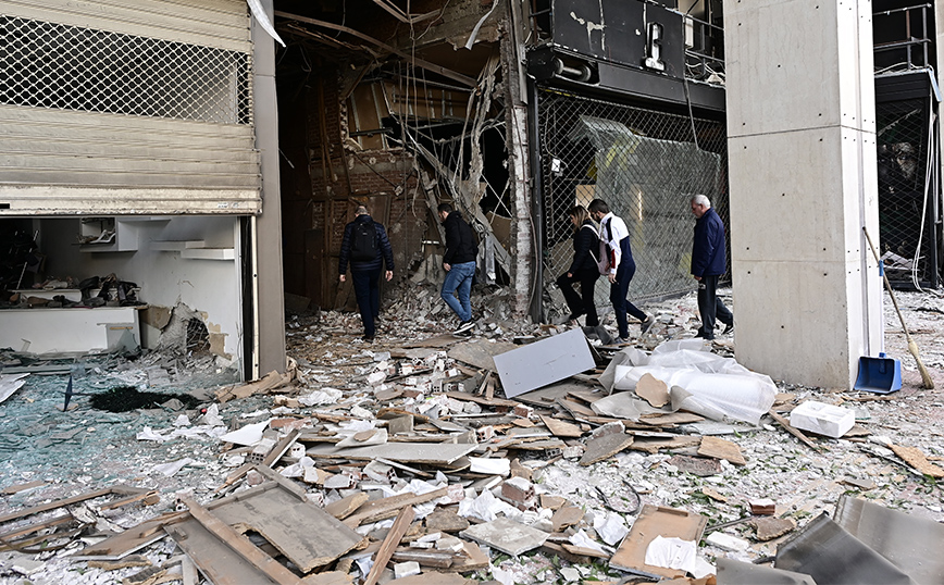Βομβαρδισμένο τοπίο το κέντρο του Πειραιά, βίντεο με τη στιγμή της έκρηξης &#8211; Ψάχνει τον στόχο η ΕΛ.ΑΣ.