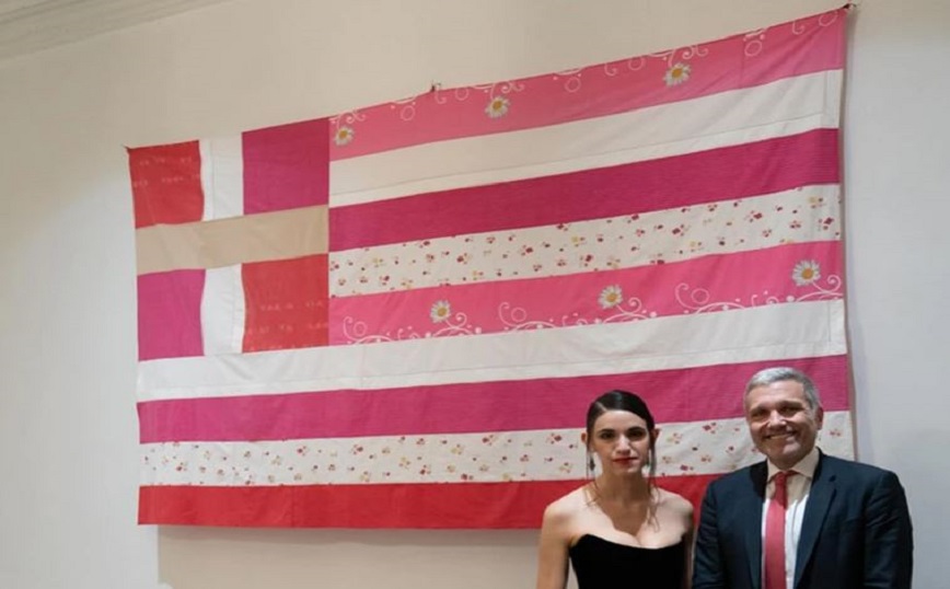 Ο ΣΥΡΙΖΑ φέρνει στη Βουλή το θέμα της απόσυρσης του έργου τέχνης που κατέβηκε από το ελληνικό προξενείο της Νέας Υόρκης
