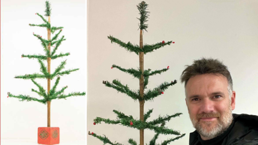 Χριστουγεννιάτικο δέντρο 103 ετών πωλήθηκε 4.000 δολάρια