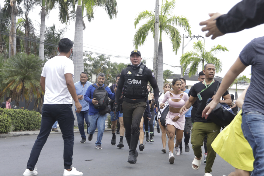 Σε κατάσταση «εσωτερικής ένοπλης σύγκρουσης» κηρύχθηκε ο Ισημερινός