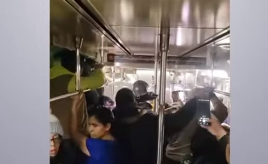 Συρμοί του μετρό συγκρούστηκαν στη Νέα Υόρκη &#8211; Τρεις γραμμές του πολυδαίδαλου δικτύου παρέλυσαν