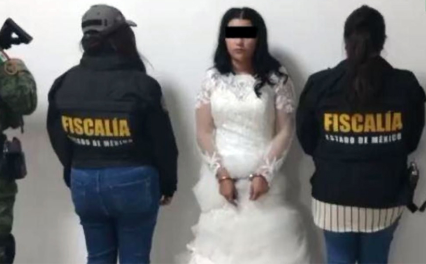 Συνελήφθη νύφη για εκβιασμούς στο Μεξικό &#8211; Με χειροπέδες και νυφικό στο τμήμα