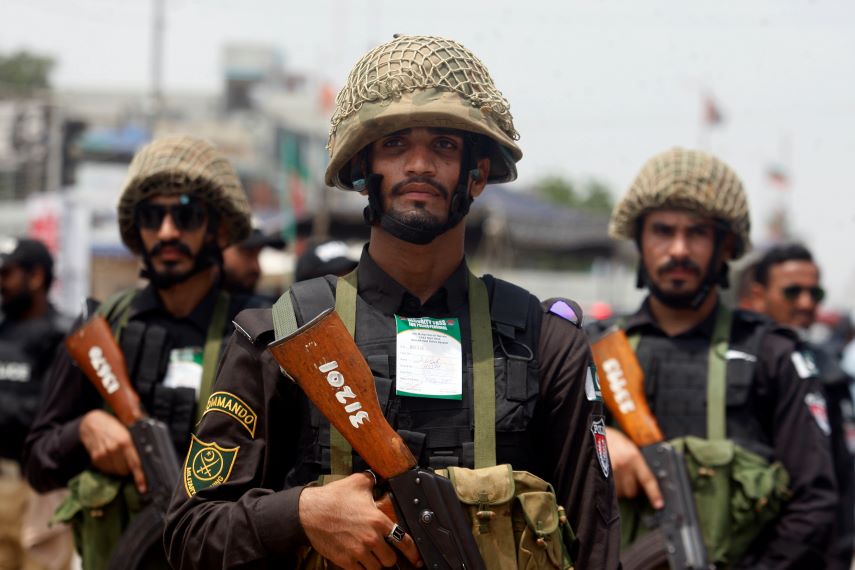 Το Πακιστάν πλήττει «κρησφύγετα τρομοκρατών» στο Ιράν &#8211; Απαιτεί εξηγήσεις η Τεχεράνη