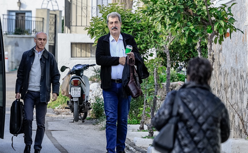 Ο ΣΥΡΙΖΑ «αδειάζει» τον Πολάκη για την επίθεση σε σκιτσογράφο