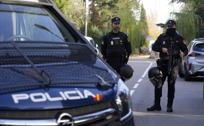 Ανήλικος στην Ισπανία λήστεψε βενζινάδικο αλλά φεύγοντας… πλήρωσε το αναψυκτικό που αγόρασε