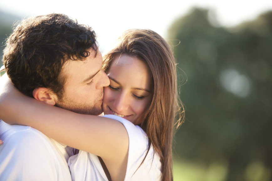 15 τρόποι που η αγάπη επηρεάζει το μυαλό και το σώμα σας