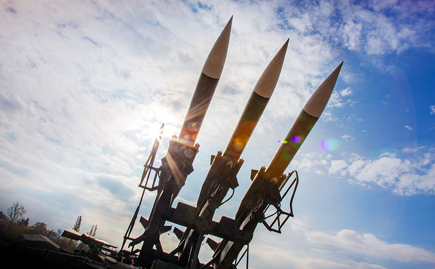 Reuters: Η Τεχεράνη έχει προμηθεύσει τη Μόσχα με εκατοντάδες βαλλιστικούς πυραύλους