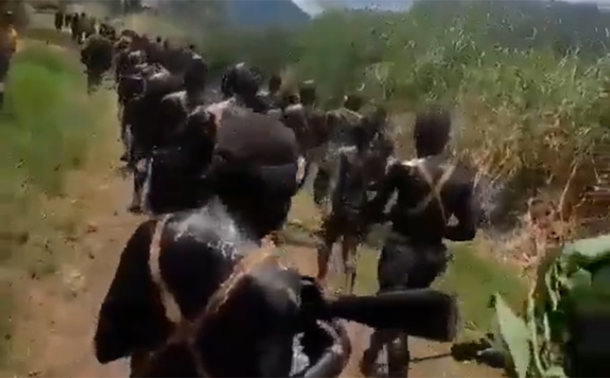 Τουλάχιστον 64 νεκροί σε σύγκρουση φυλών στη Νέα Γουινέα