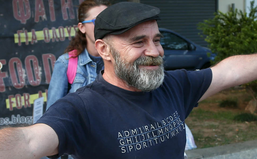 Απειλούν τον εθελοντή που αποκάλυψε πως ο Κωνσταντίνος Πολυχρονόπουλος ξόδεψε 7.500 ευρώ στα μπουζούκια