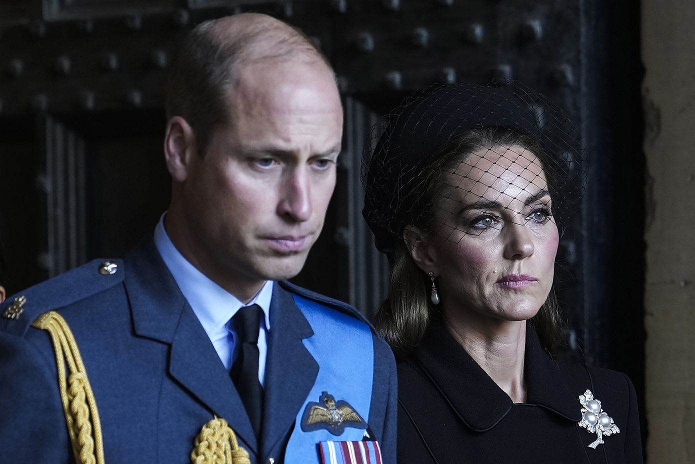 Ένα ακόμα «annus horribilis» για τη βασιλική οικογένεια – Τα τρωτά σημεία του βρετανικού στέμματος