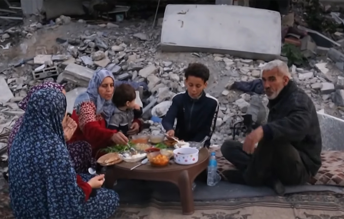 Έξι Παλαιστίνιοι που περίμεναν φορτηγά με  ανθρωπιστική βοήθεια στη Γάζα σκοτώθηκαν από πυρά ισραηλινών στρατιωτών