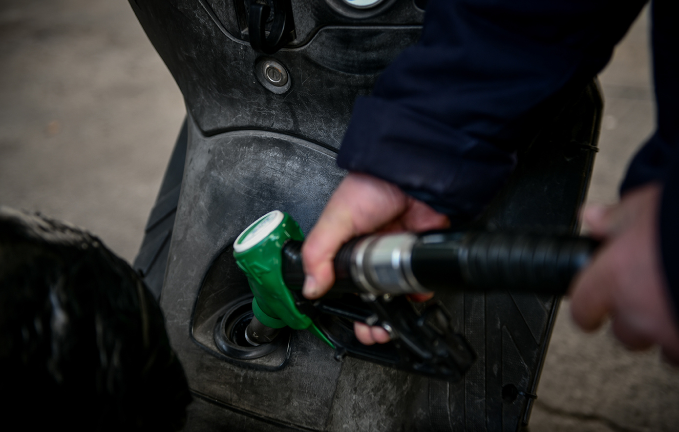 Συνεχίζεται το «ράλι» στα καύσιμα – «Το Πάσχα η τιμή της βενζίνης θα ξεπεράσει τα δύο ευρώ»