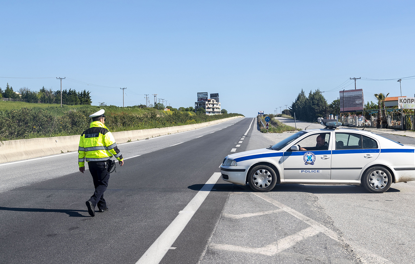 Μέτρα οδικής ασφάλειας για τις γιορτές – Αυξημένη αστυνόμευση και απαγορεύσεις κίνησης φορτηγών
